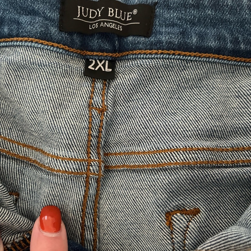 Judy Blue Shorts View 3